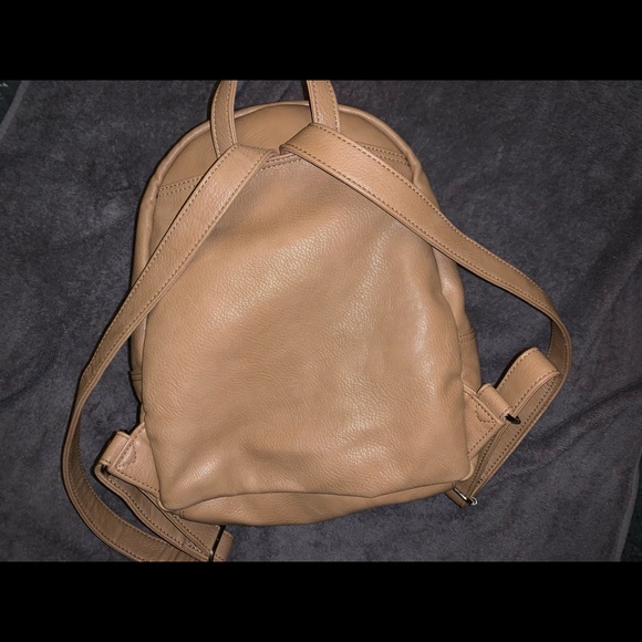 Express Backpack - Picture 6 of 6